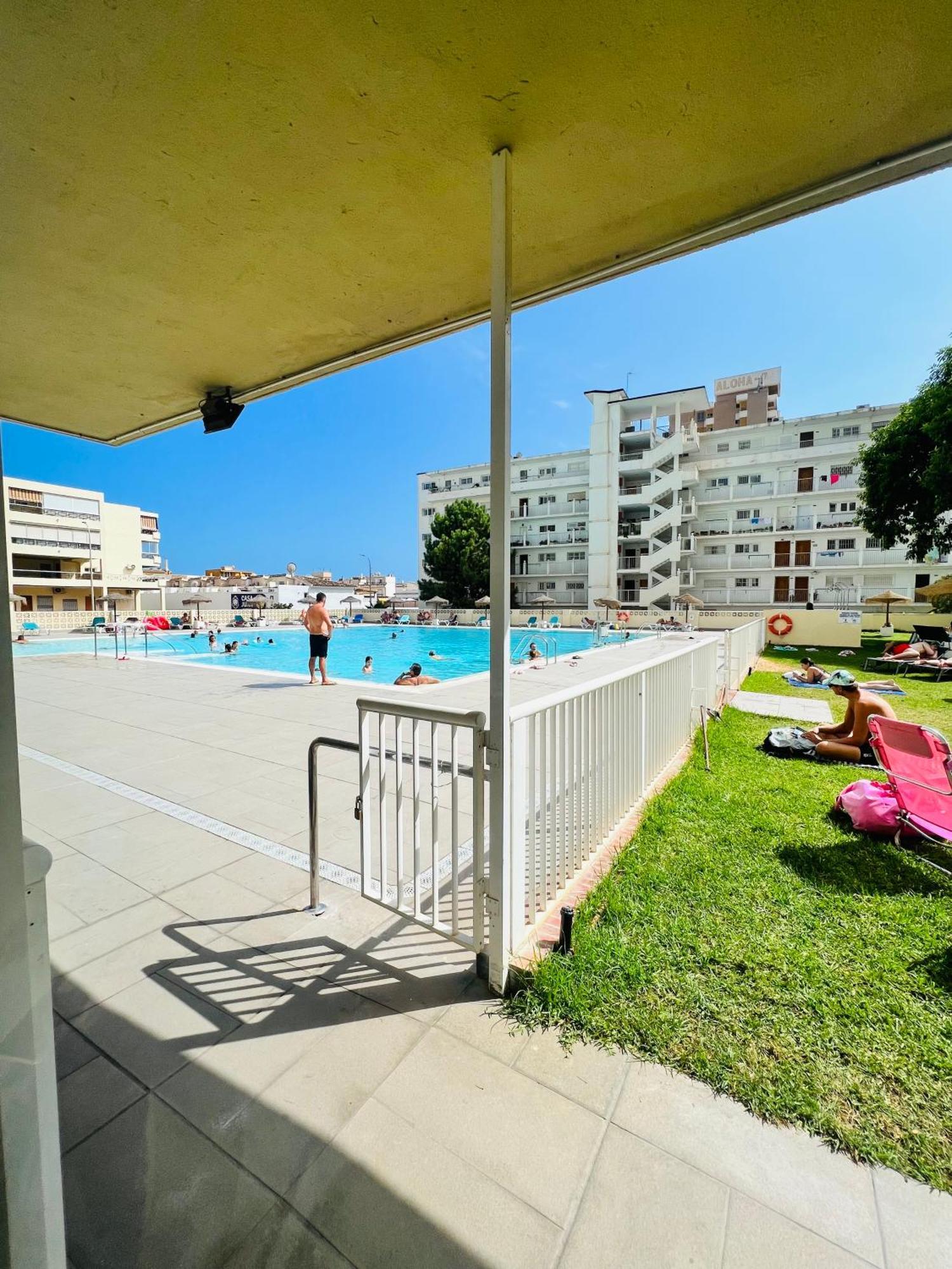Torremolinos Carihuela Nucleo Cristal公寓 外观 照片