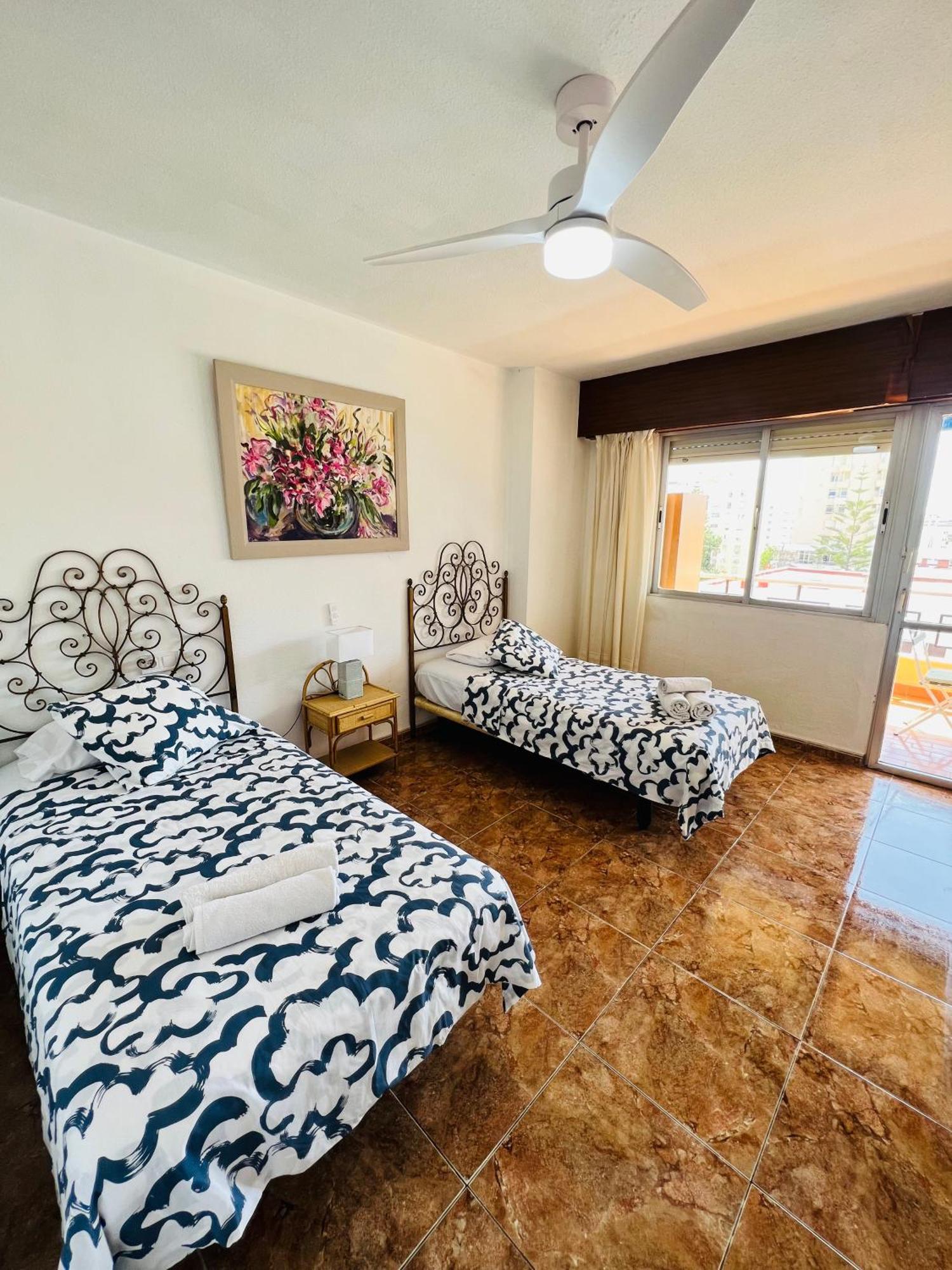 Torremolinos Carihuela Nucleo Cristal公寓 外观 照片
